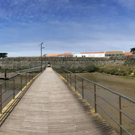 At Maries House 2 * Peniche